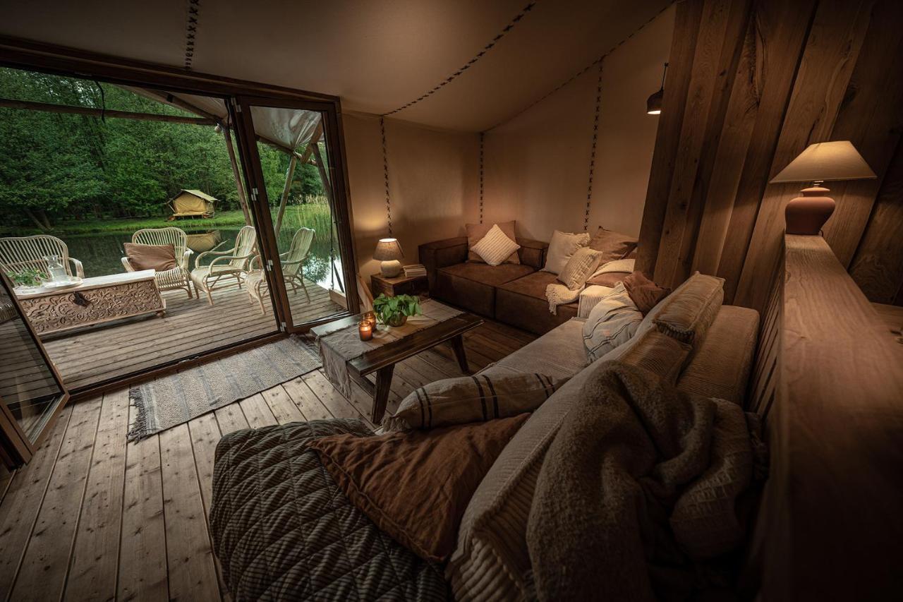 Urzeka Hotell Drzewce  Exteriör bild