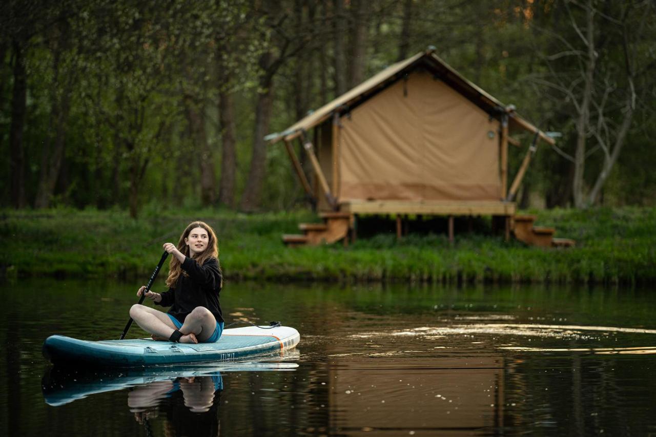 Urzeka Hotell Drzewce  Exteriör bild
