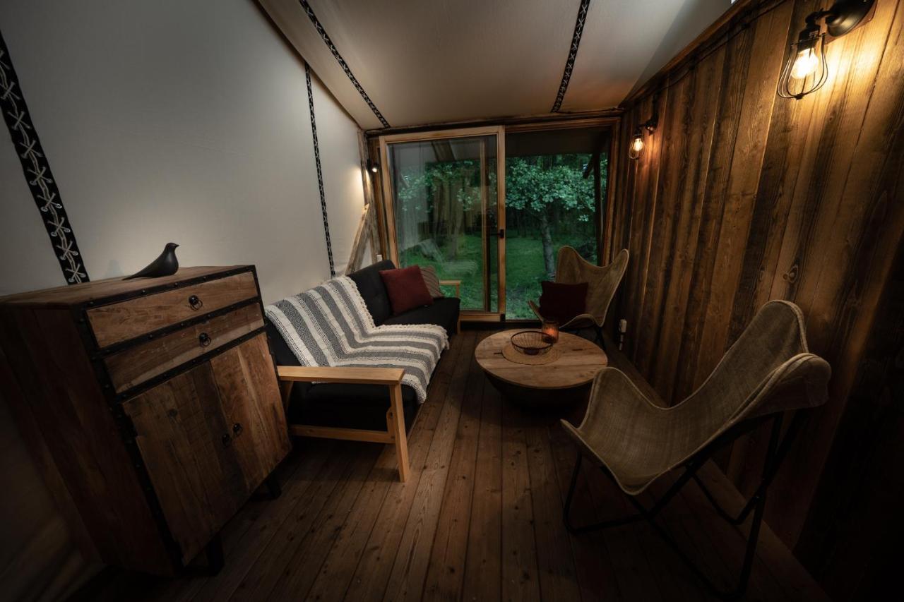 Urzeka Hotell Drzewce  Exteriör bild